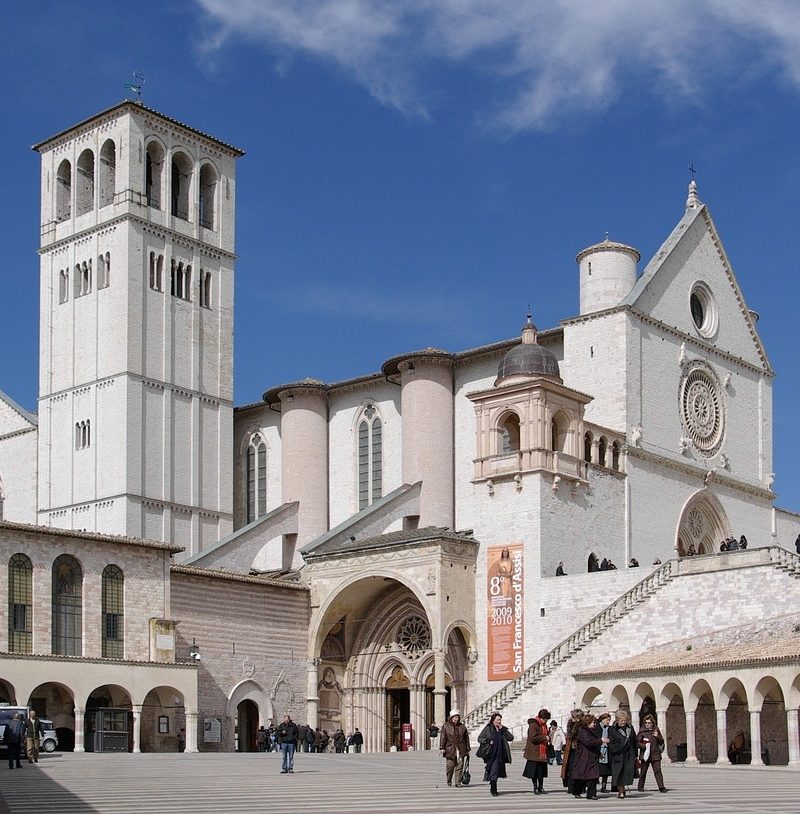 basilica-assisi-umbria-in-moto